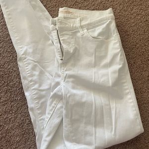 WORN ONCE Levi’s super skinny white jeans size 29